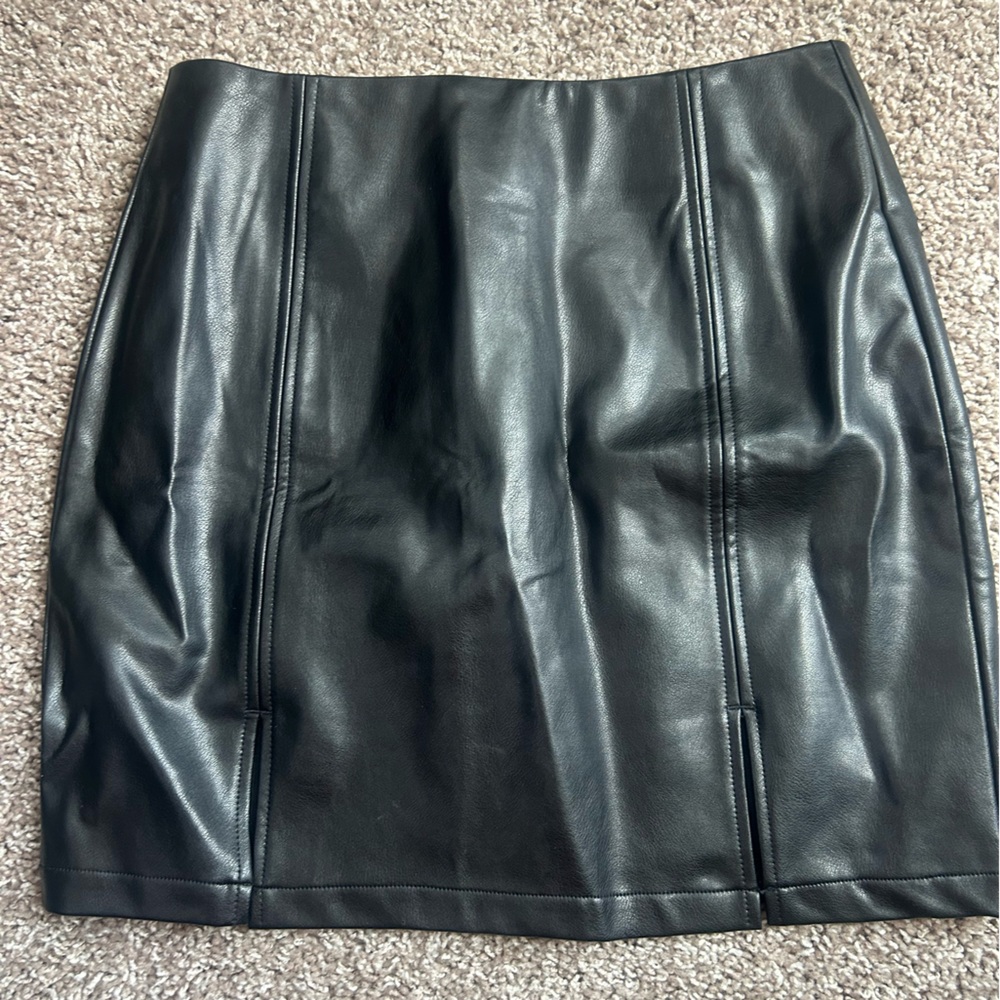 MangoPop Faux Leather Skirt